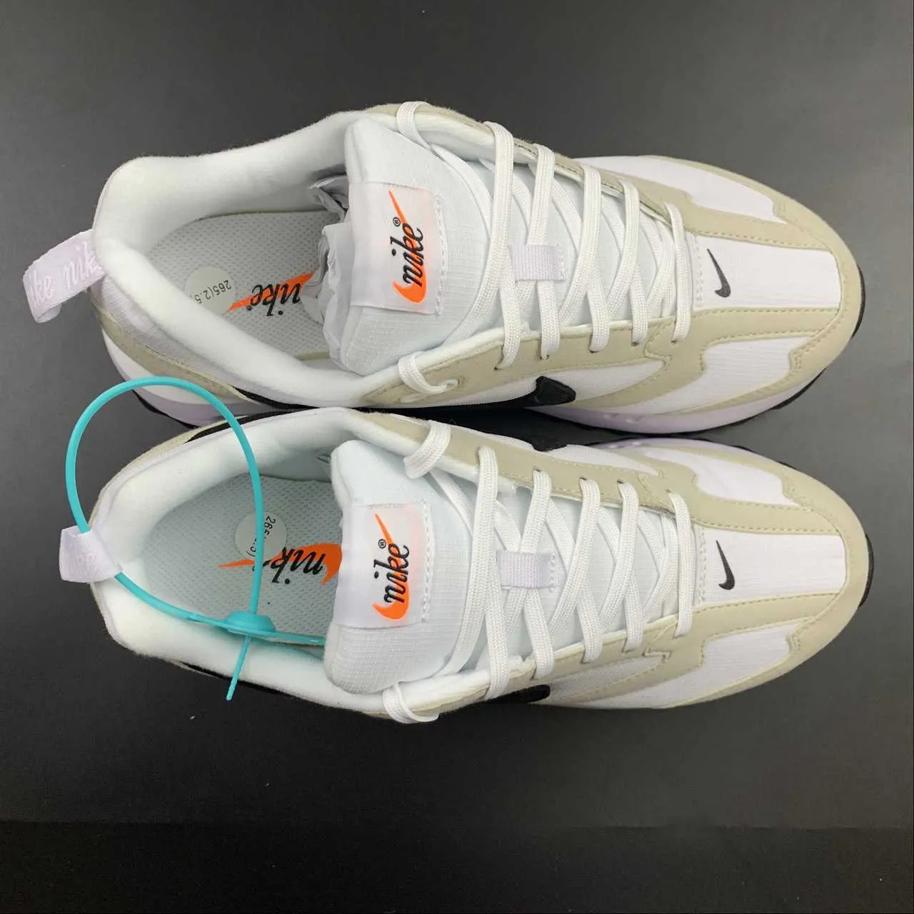 Toe box seamless upper running shoes Air Max Dawn White Black Light Bone DH4656-100