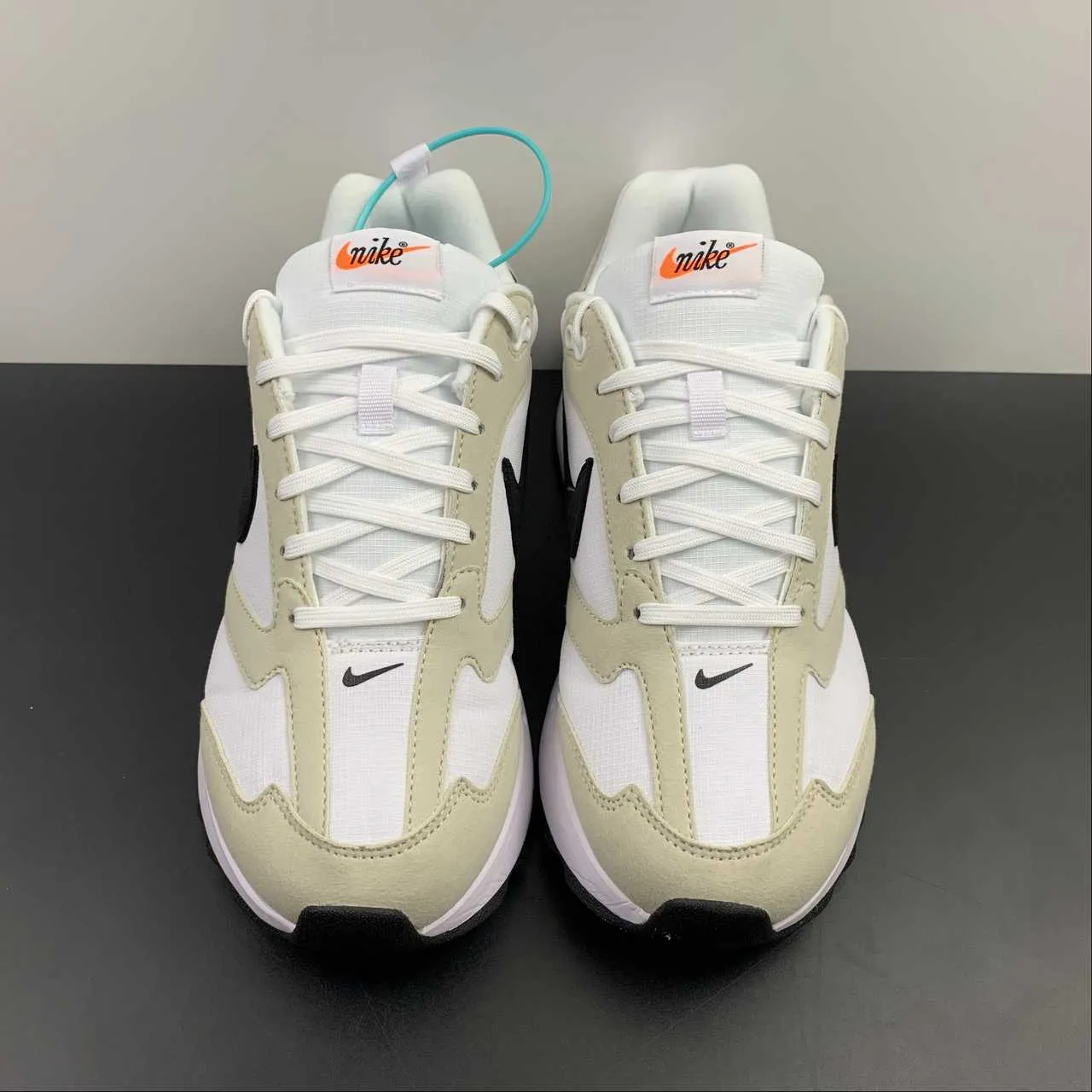 Running Headphones Air Max Dawn White Black Light Bone DH4656-100