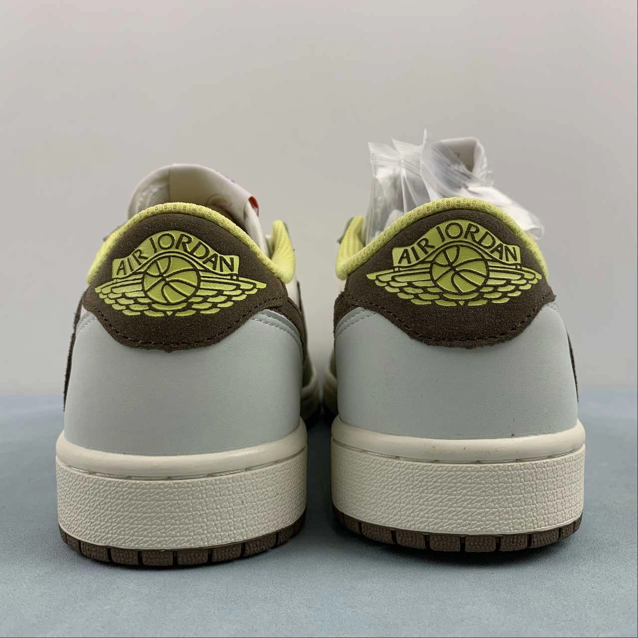 Travis Scott x Air Jordan 1 Low OG Brown Yellow Green DM7866-603 Stretch Step