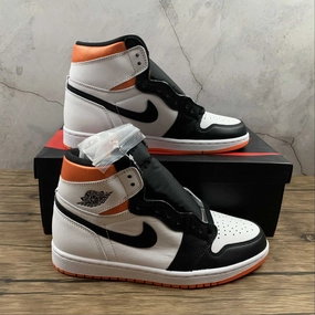 Air Jordan 1 Retro High OG Black Toe Shaped Blackboard (2021) 555088-180 Water Resistant Knit
