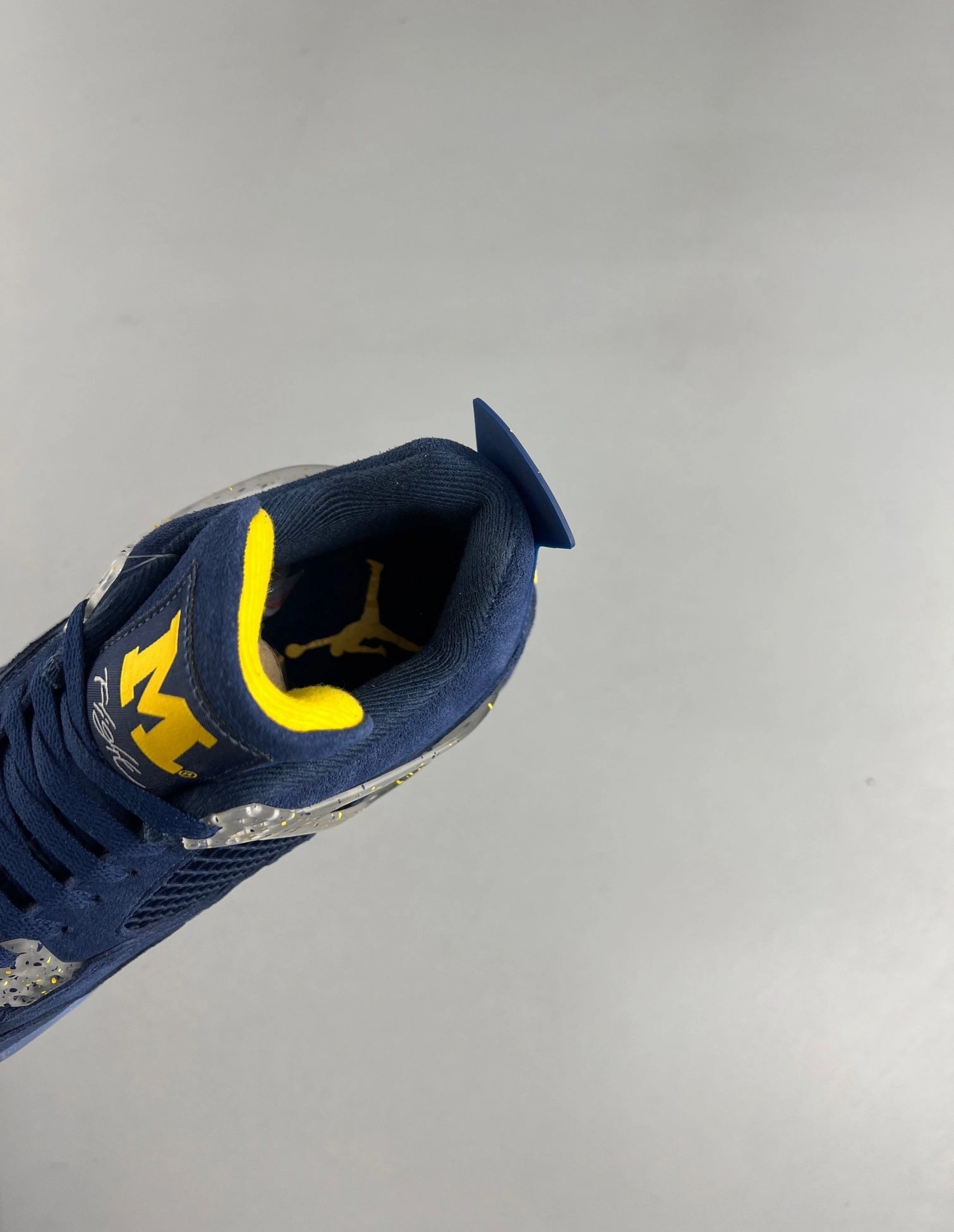 Air Jordan 4 Retro Michigan PE Dark Obsidian University Gold Black AJ4-1036660 Molded Heel Counter