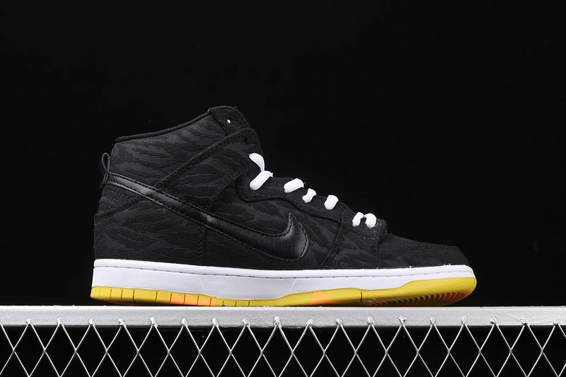Dunk High Pro SB  Black Black-White-Laser Orange 305050-034 Sneaker Customization Structured silhouette