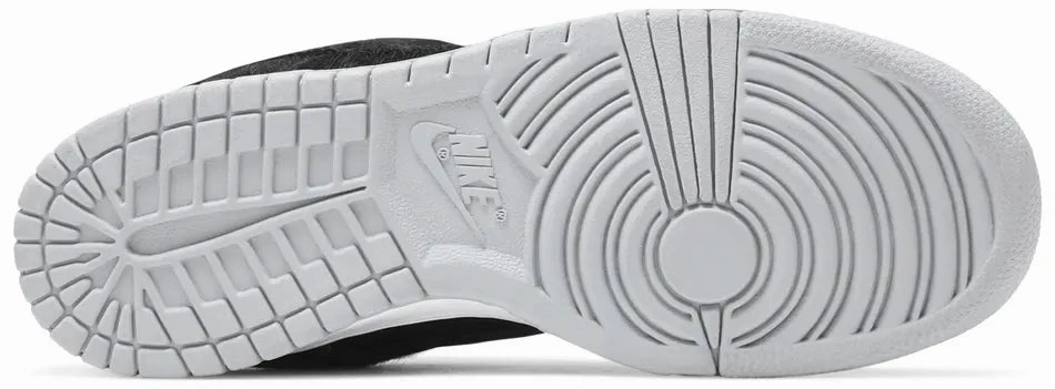 Trail Running Nike Dunk Low SB Medicom