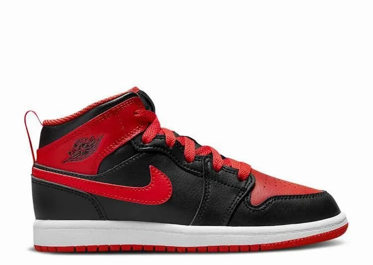 Air Jordan 1 Mid Alternate Bred (PS) buckle