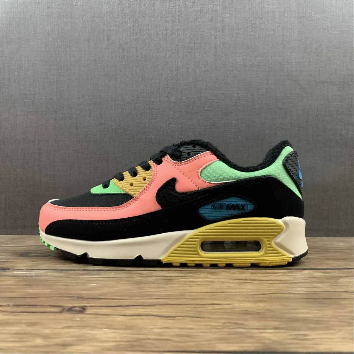Air Max 90 Fur multicolor CT1891-600 Lightweight Cushion