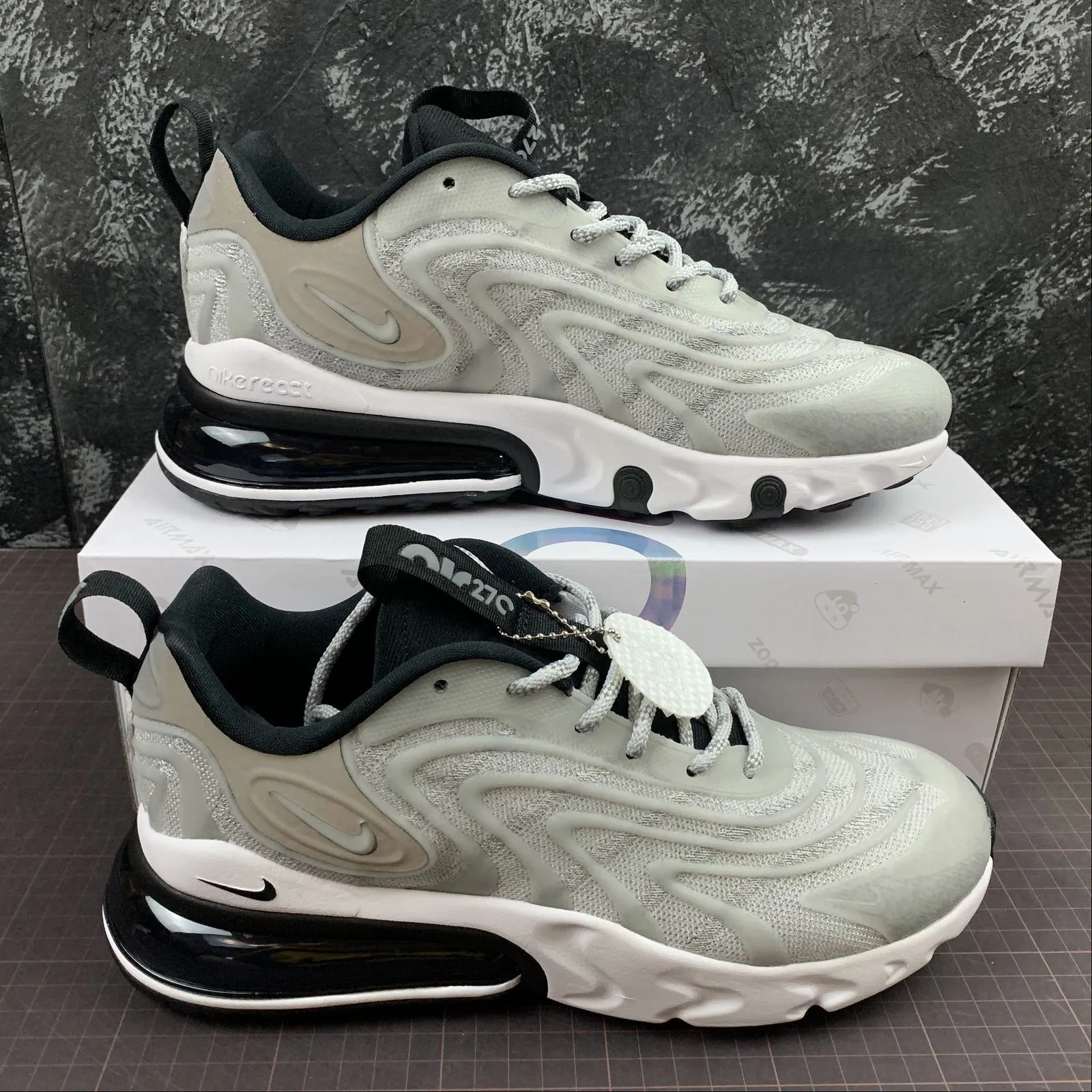 Air Max 270V3 Black Tech Silver Black Noctilucent CD0118-500 running for leisure