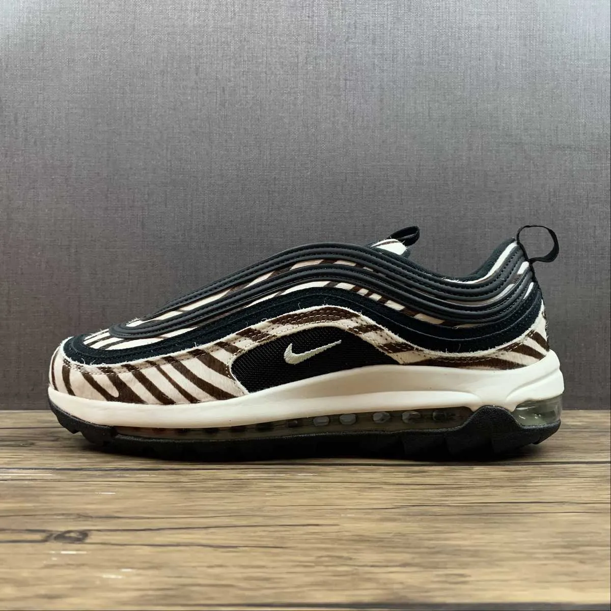 low - top footwear Air Max 97 Golf NRG Zebra Black Tan Sail Jade Aura DH1313-001