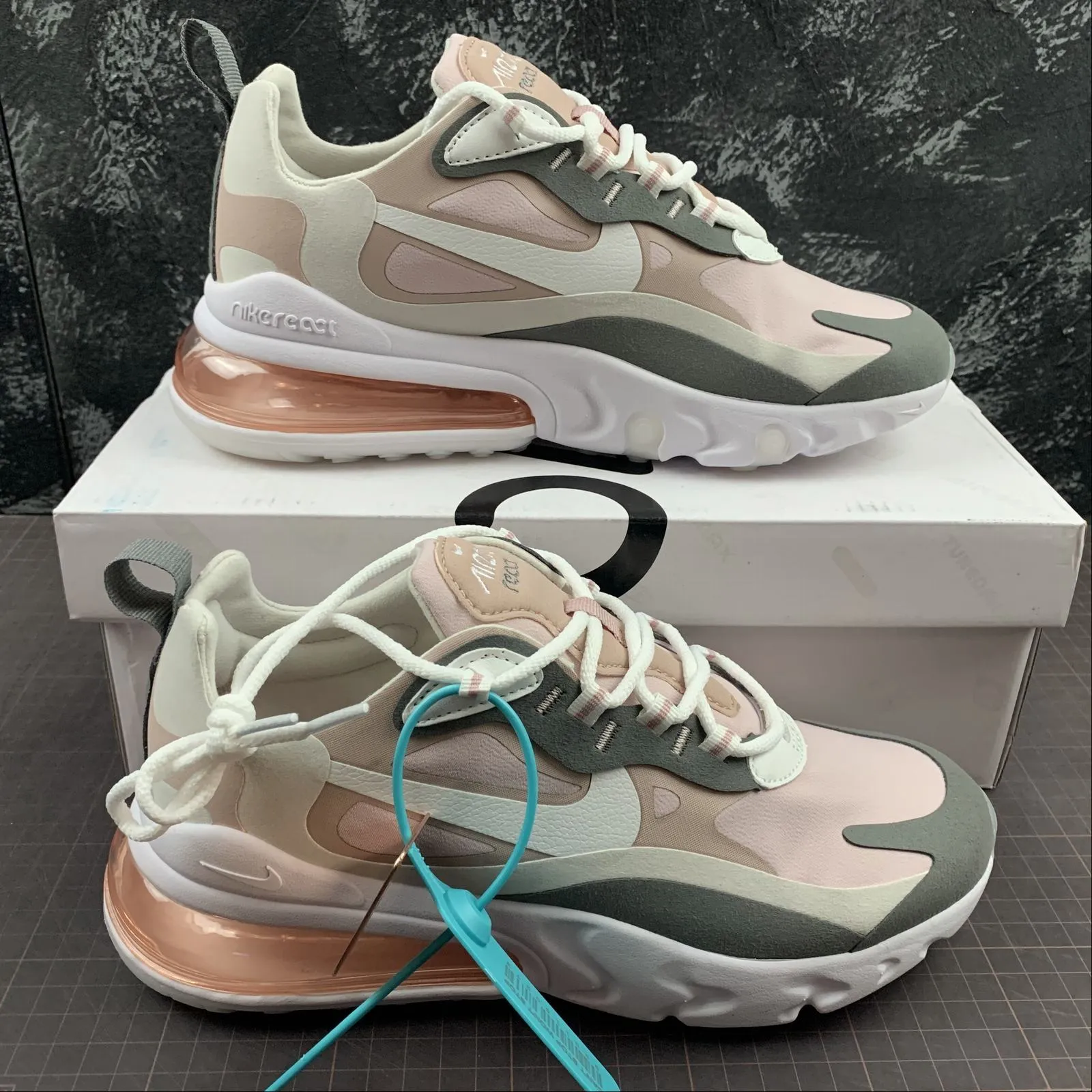 Air Max 270 React Silver Pink CI3899-500 low - maintenance