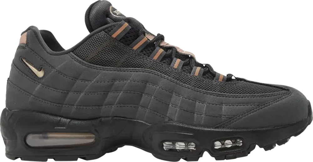 Shock - absorbing feature bulky - design shoes Nike Air Max 95 x Central Cee Syna World 'Live Yours'