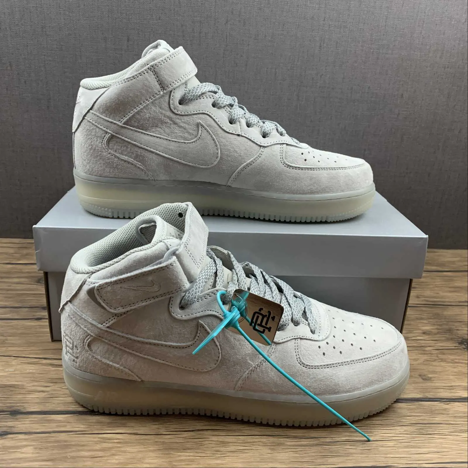 Quick Hike Air Force 1 07 Mid x Reigning Champ Gray GB1119-198