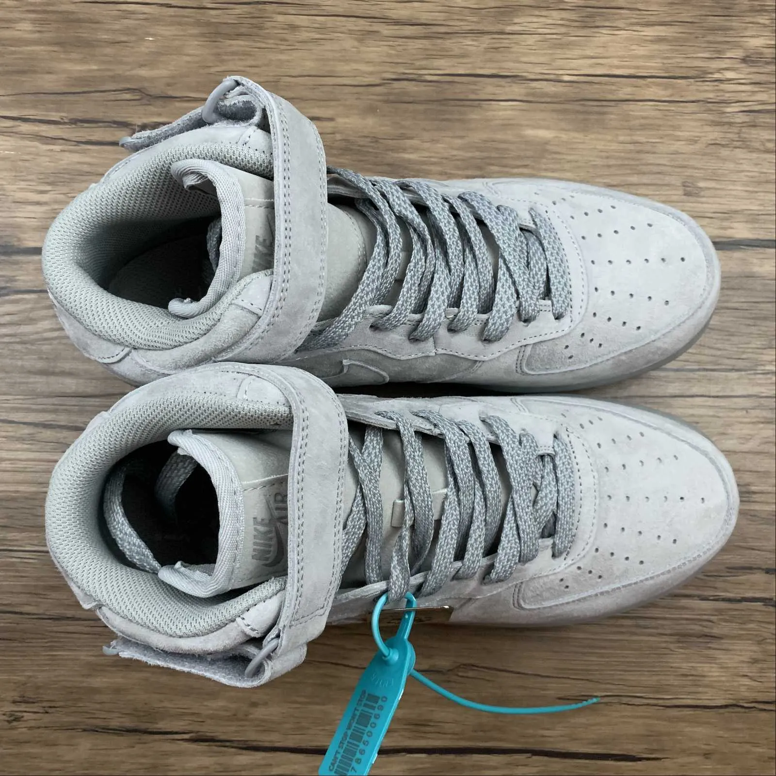 Air Force 1 07 Mid x Reigning Champ Gray GB1119-198 Streetwear Look Lightweight Frame