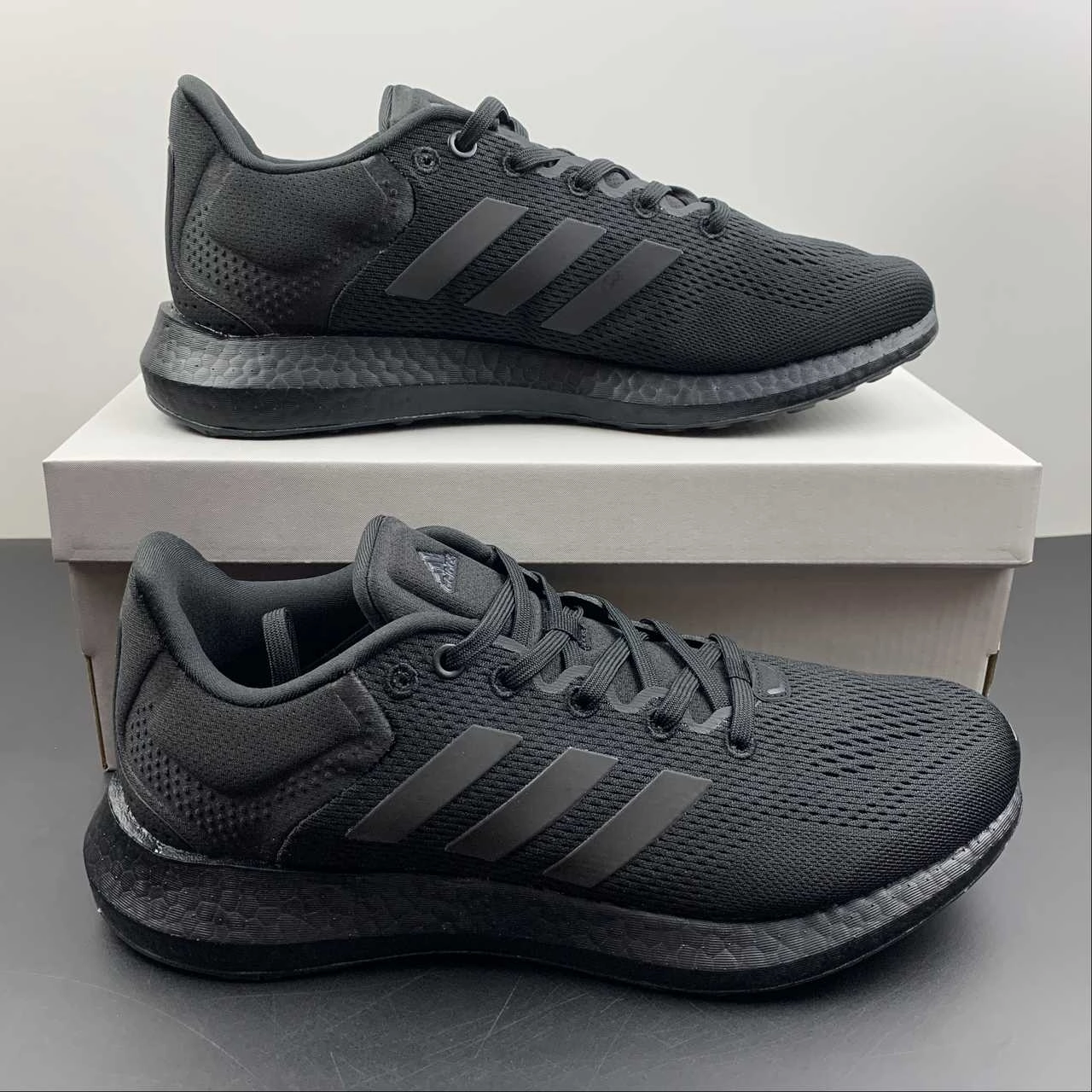 Comfort Shock Adidas PureBoost 21 Black
