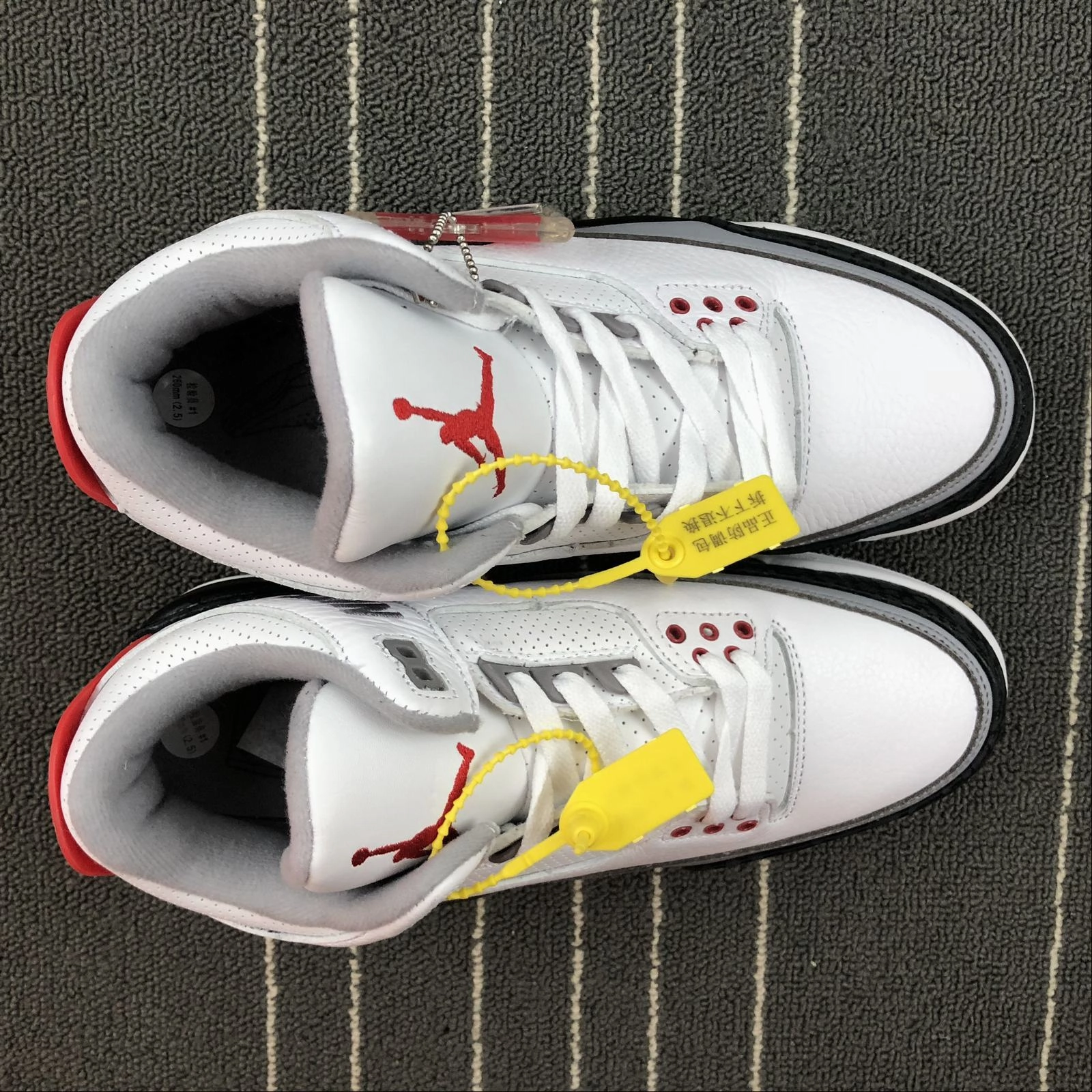 Comfort   padding Air Jordan 3 Retro Tinker NRG Black White Fire Red AQ3835-180