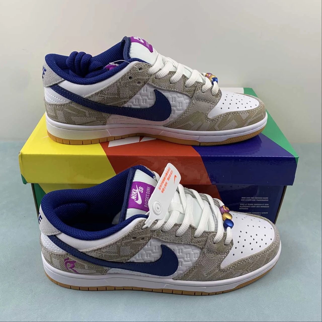 Energy Recovery Technology Recycled Components Rayssa Leal x SB Dunk Low Pure Platinum Deep Royal Blue Vivid Purple FZ5251-001