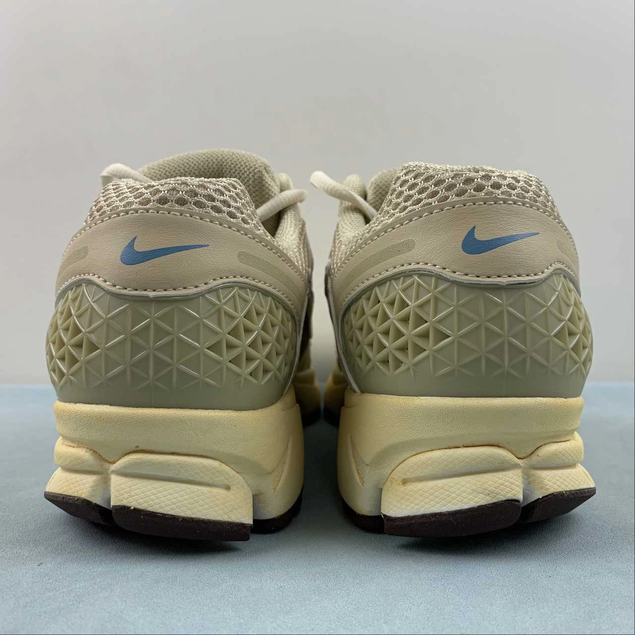 Stable arch Zoom Vomero 5 Oatmeal Pale Ivory Sail Light Chocolate FB8825-111