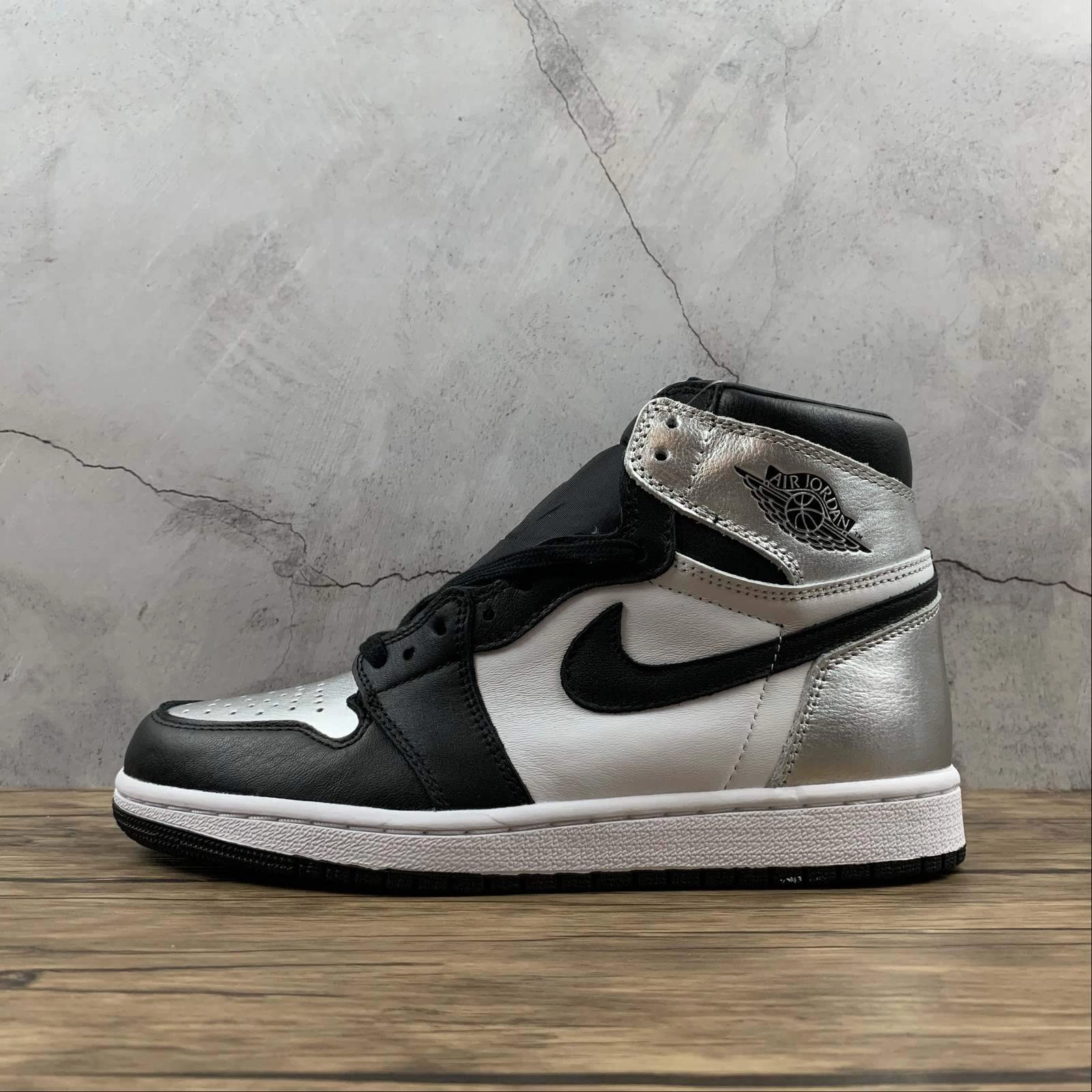 Vegan Friendly Build Air jordan 1 High OG Metallic Silver Black-White (2021) CD0461-001