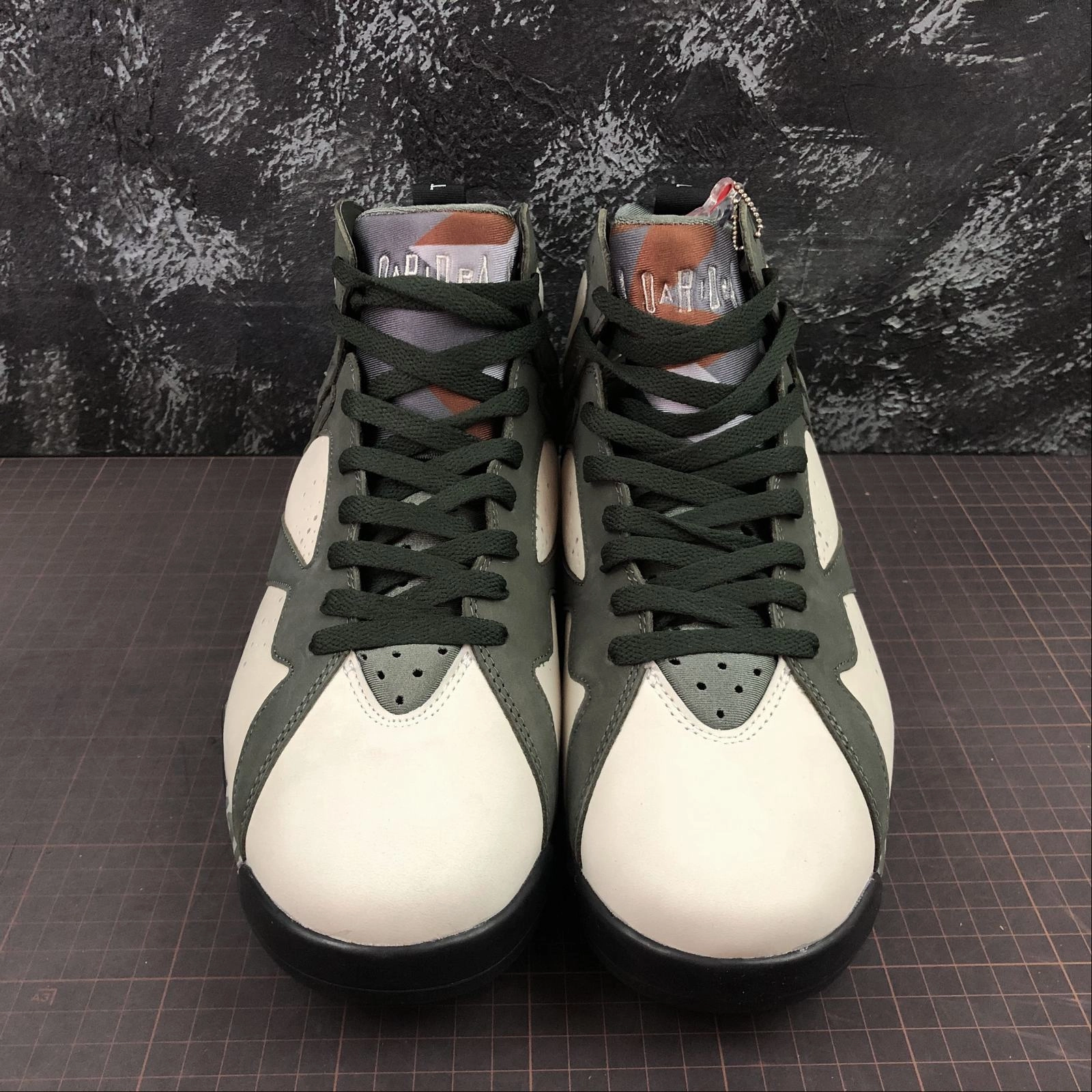 Street Fit Ventilated Upper Air Jordan 7 Retro Patta