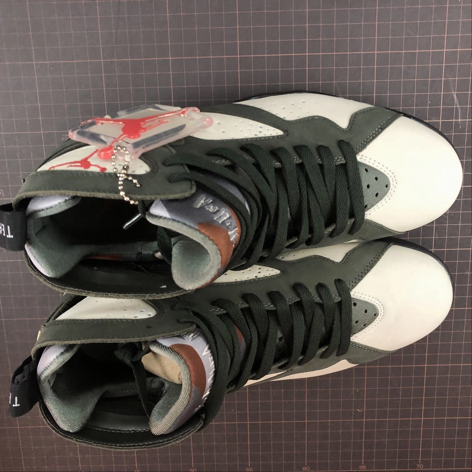 Cushioning Pods Air Jordan 7 Retro Patta