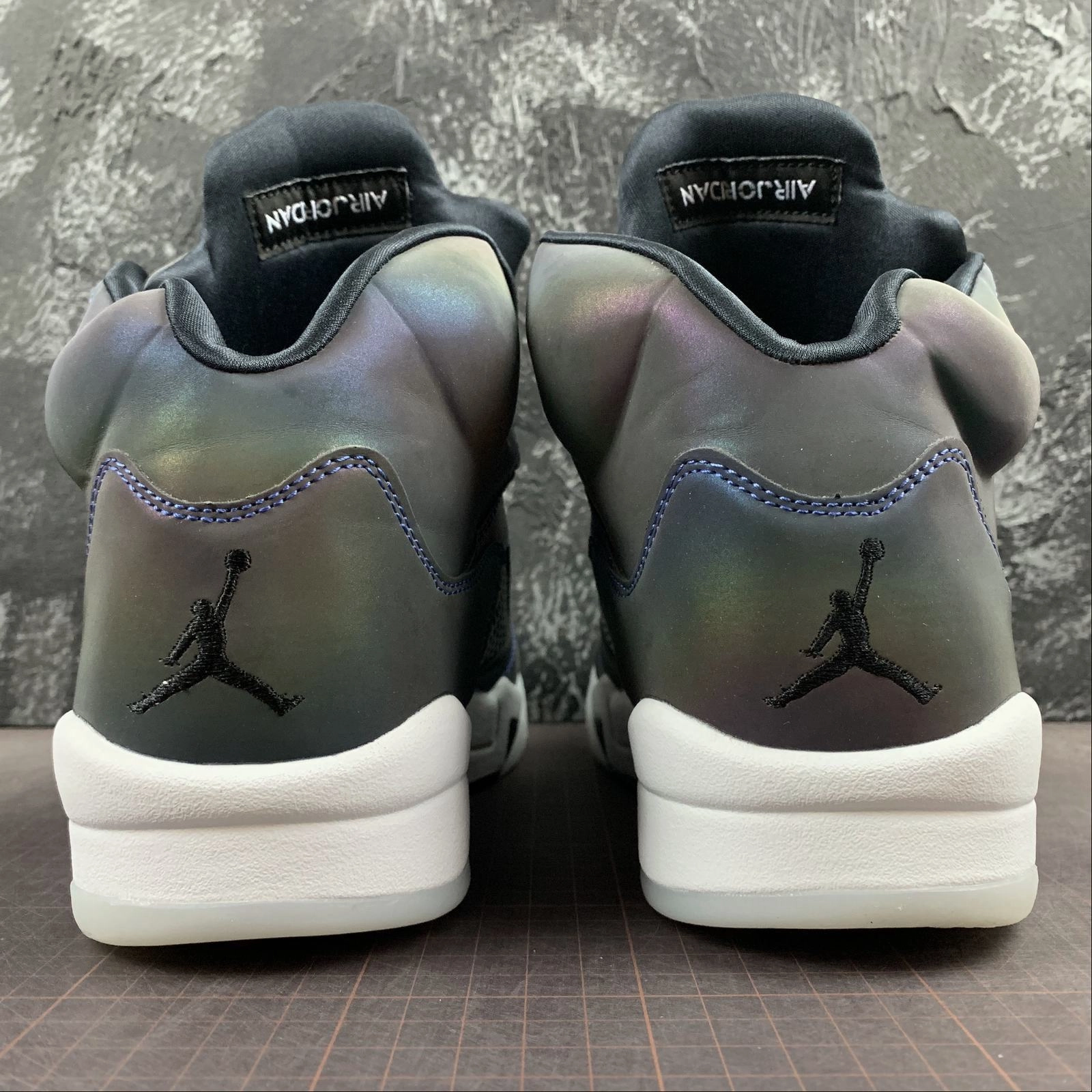 Air Jordan 5 Retro Oil Grey Black White CD2722-001 In Game Control Eva Midsole