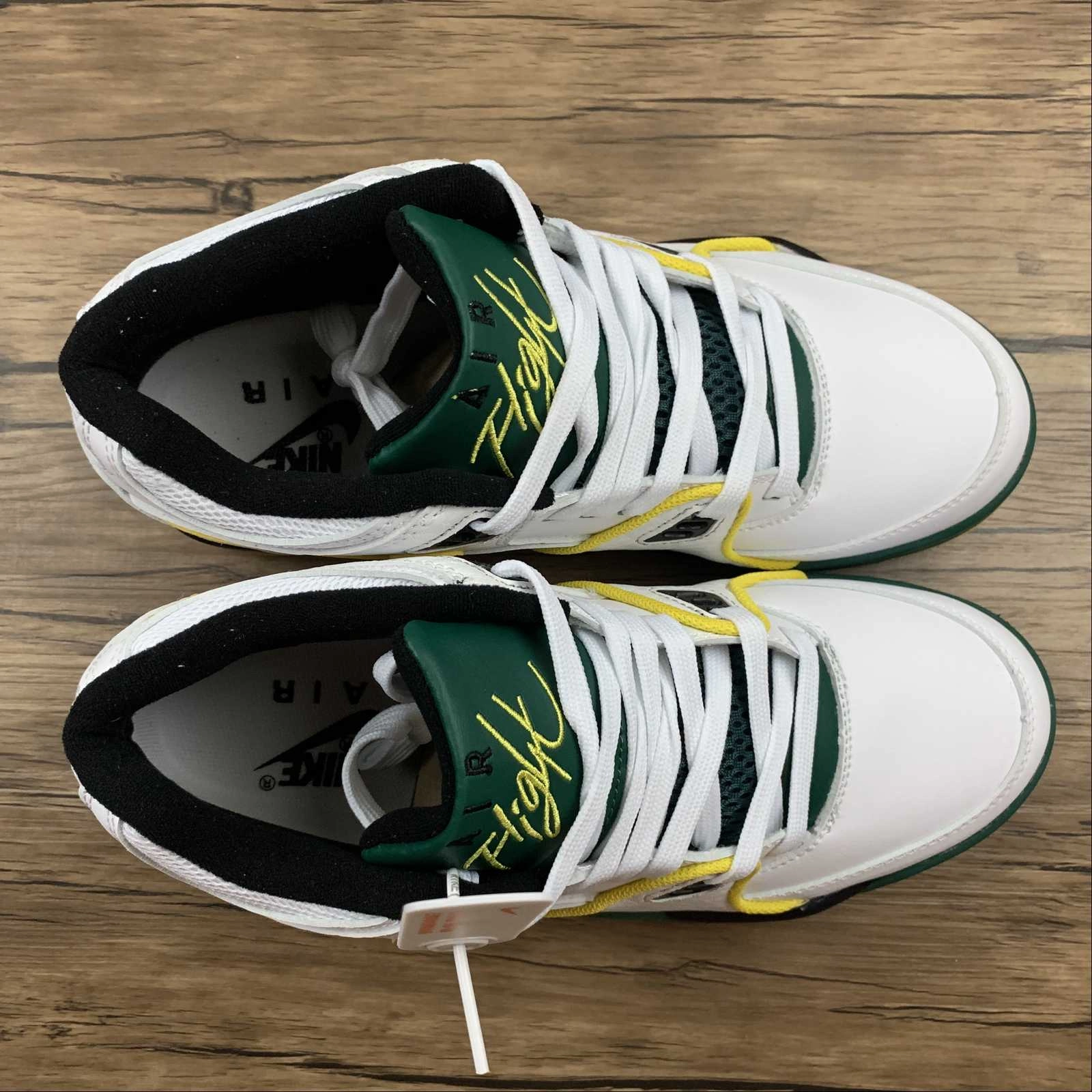 Air Flight 89 Seattle Supersonics CN0050-100 Stable Landing