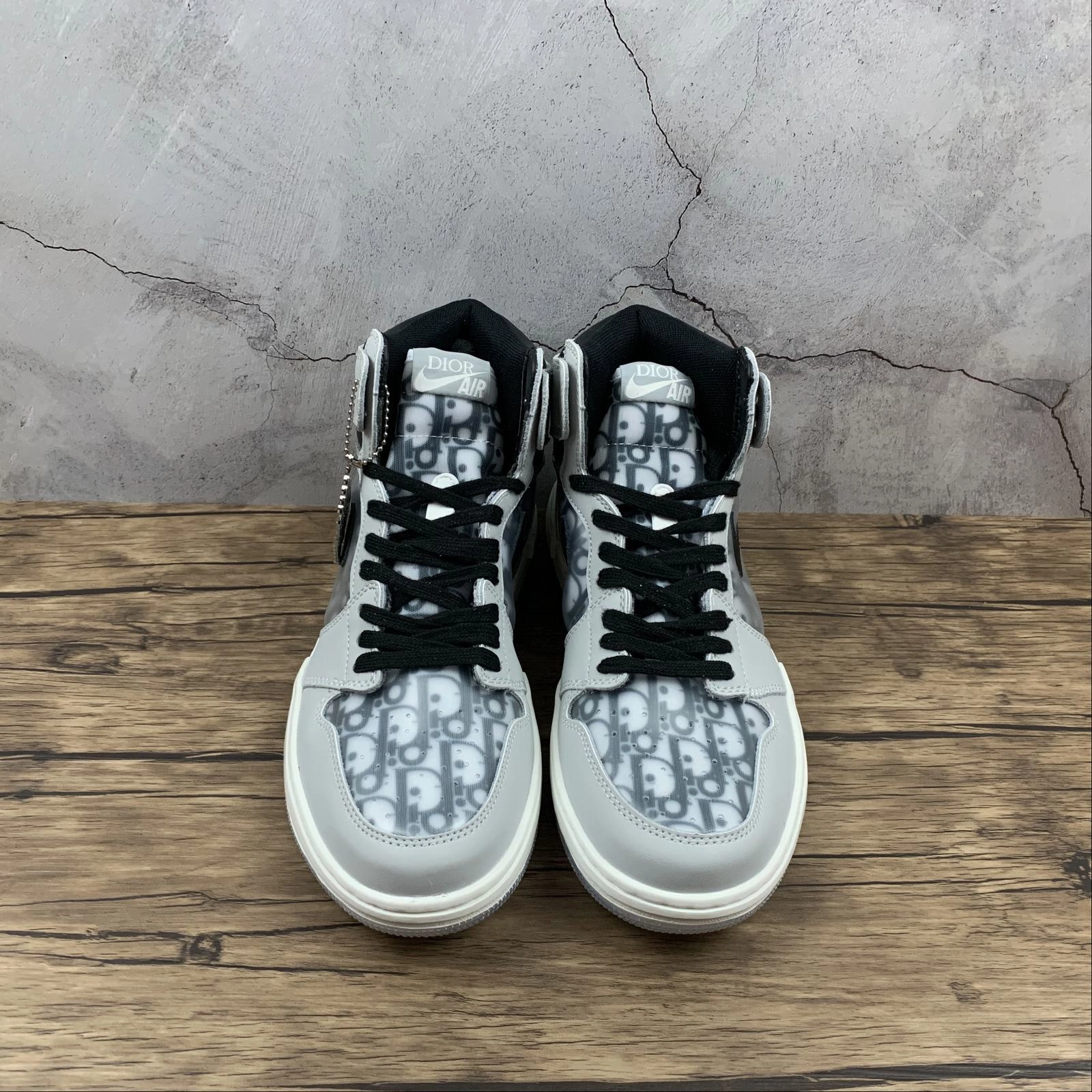 Adaptive Steps Gradient Compression Air Jordan 1 High Dior Grey Black CN8607-002