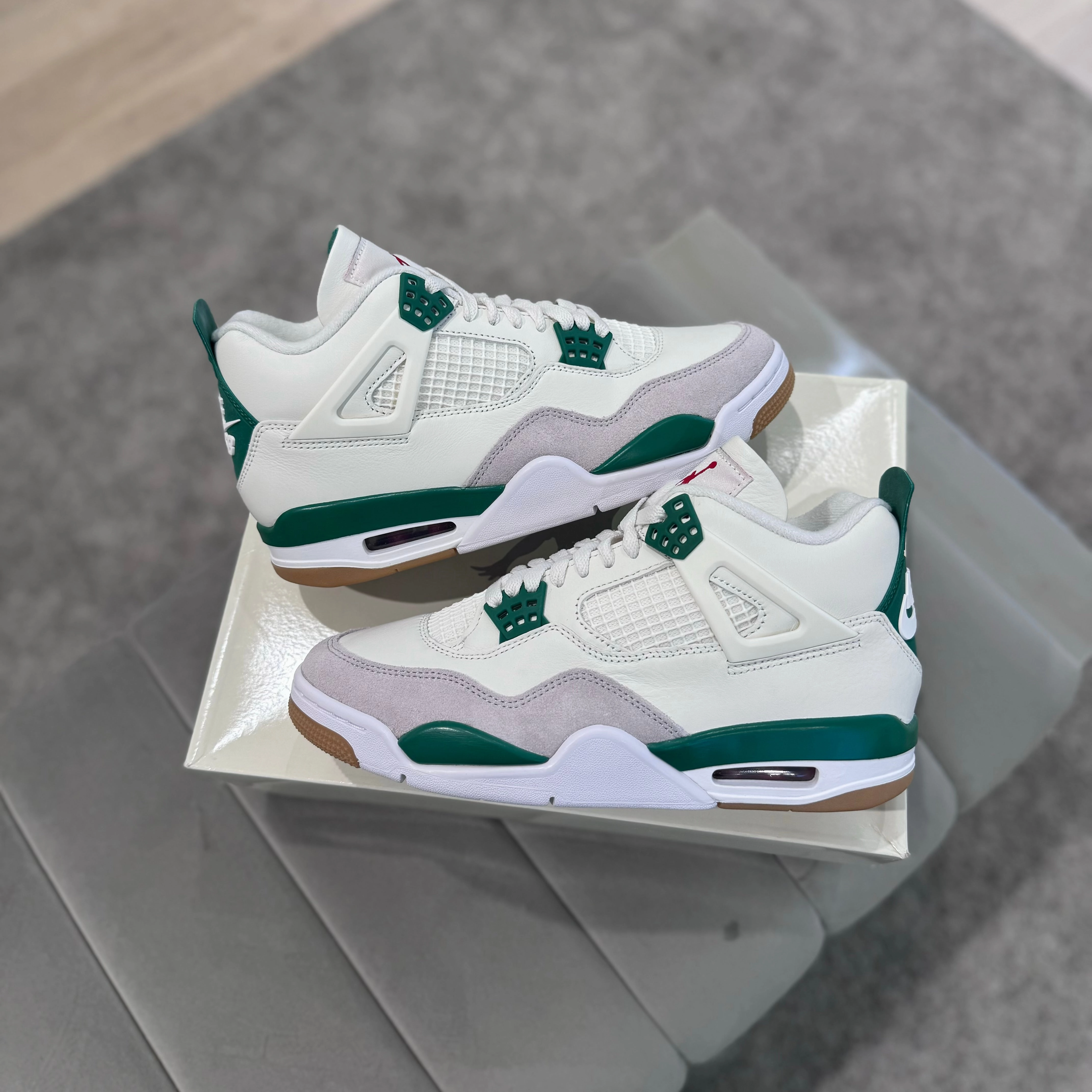 JORDAN 4 SB ??PINE GREEN' Reactive Rebound MidTop