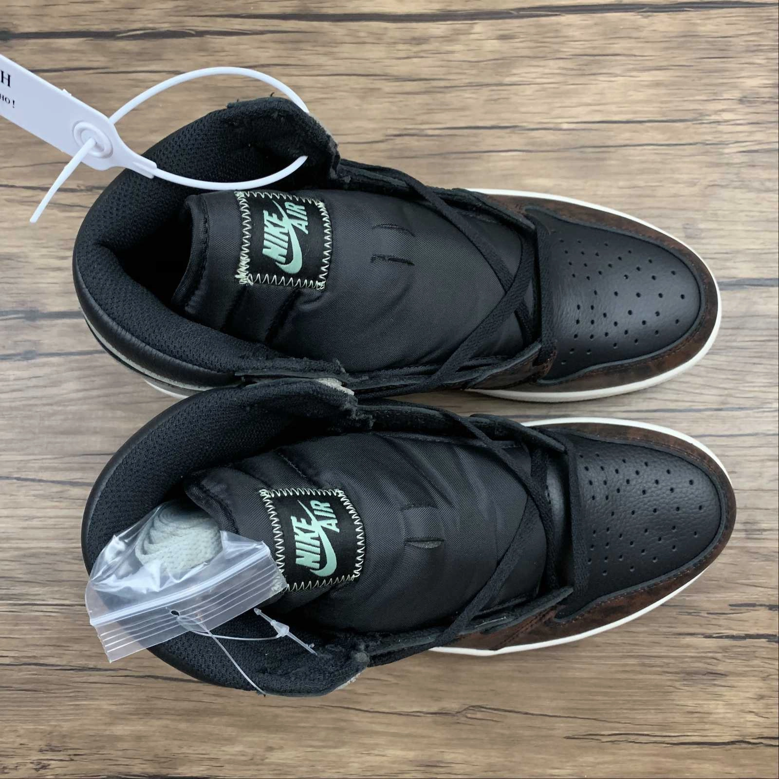 Microfiber Lining Air Jordan 1 Retro High OG Bronze Chamaleon (2021) 555088-033