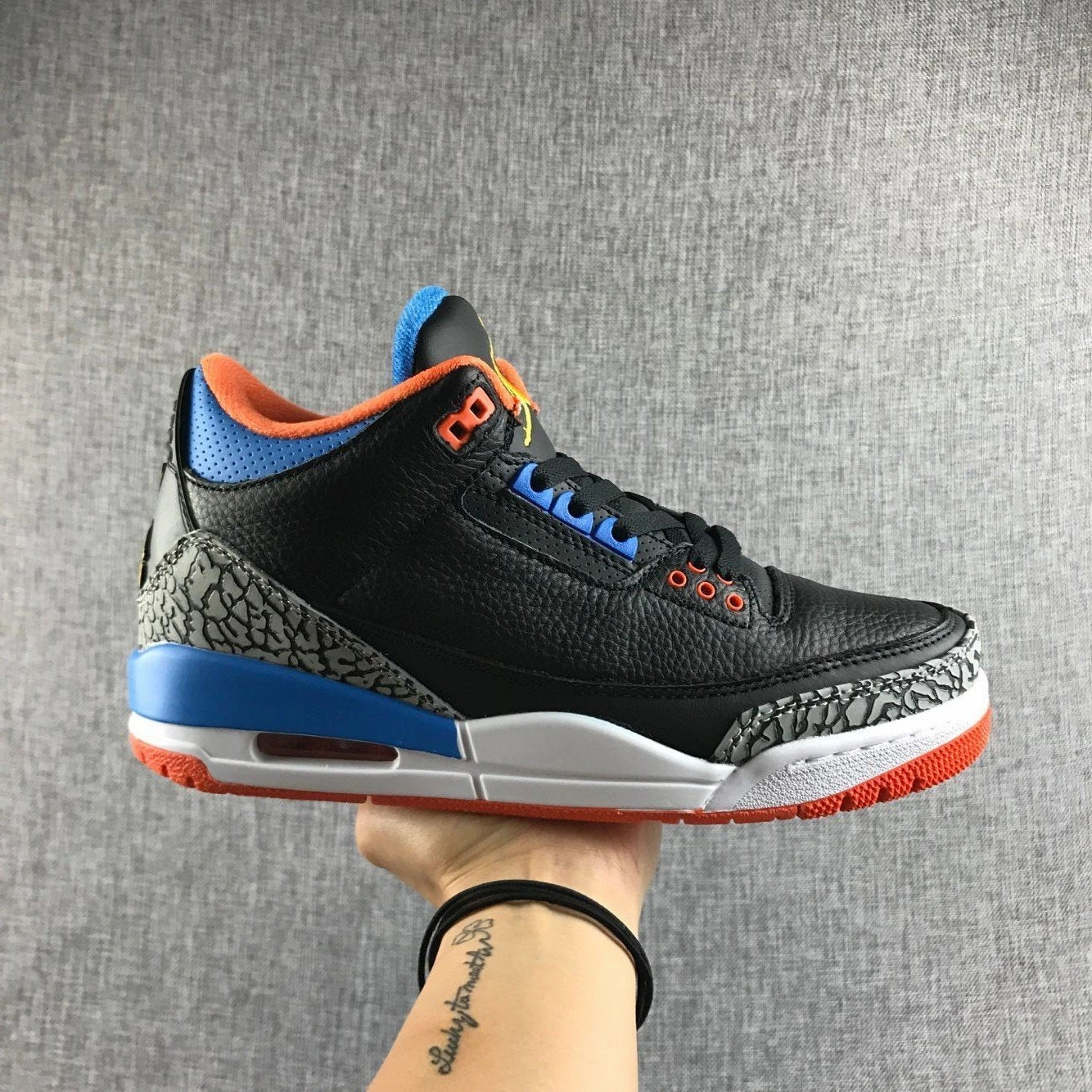 Air Jordan 3 Retro OKC Knicks 136064-027 Pet Jog Flexible Support