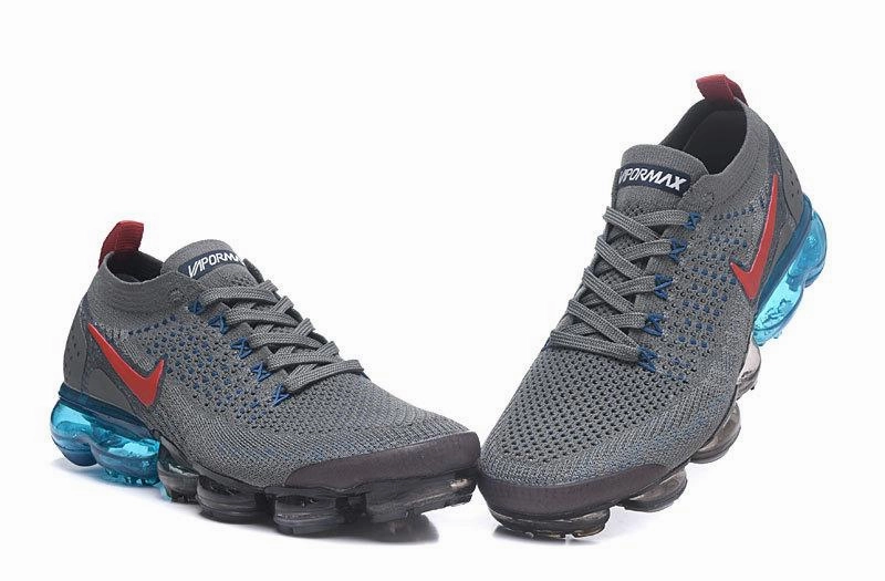 Air Vapormax Flyknit 2.0 Dark Light Stucco Silver 942842-011 Sneaker Display Ventilated Collar Design