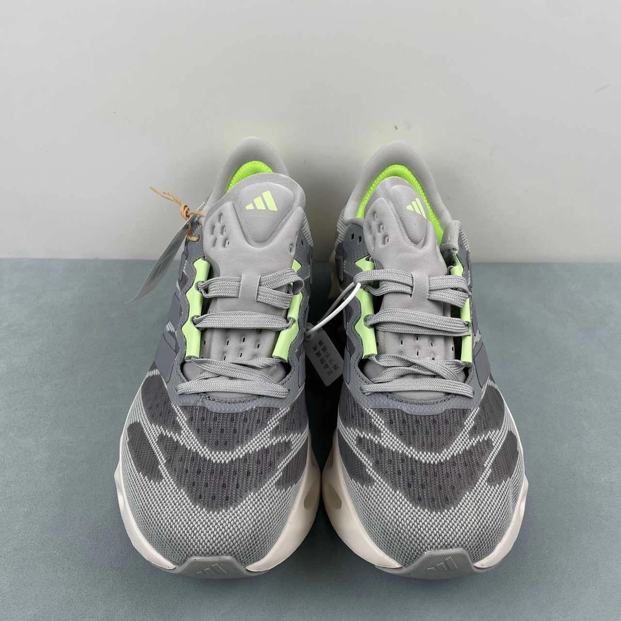 Adidas Switch Fwd Wonder Silver Silver Metallic Core Black ID2635 Foot Arch Fit