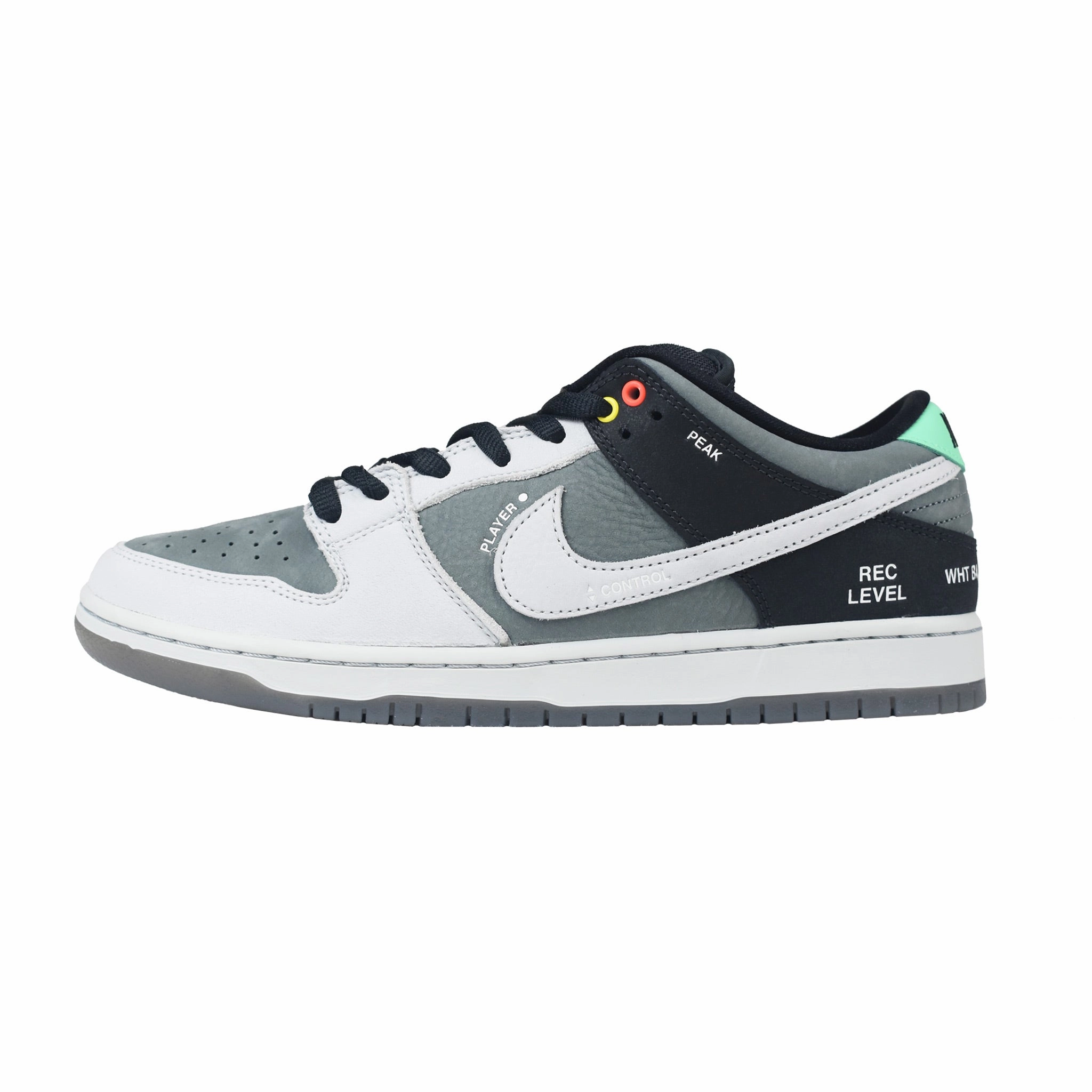 Nike SB Dunk Low - VX1000 Textured Surface