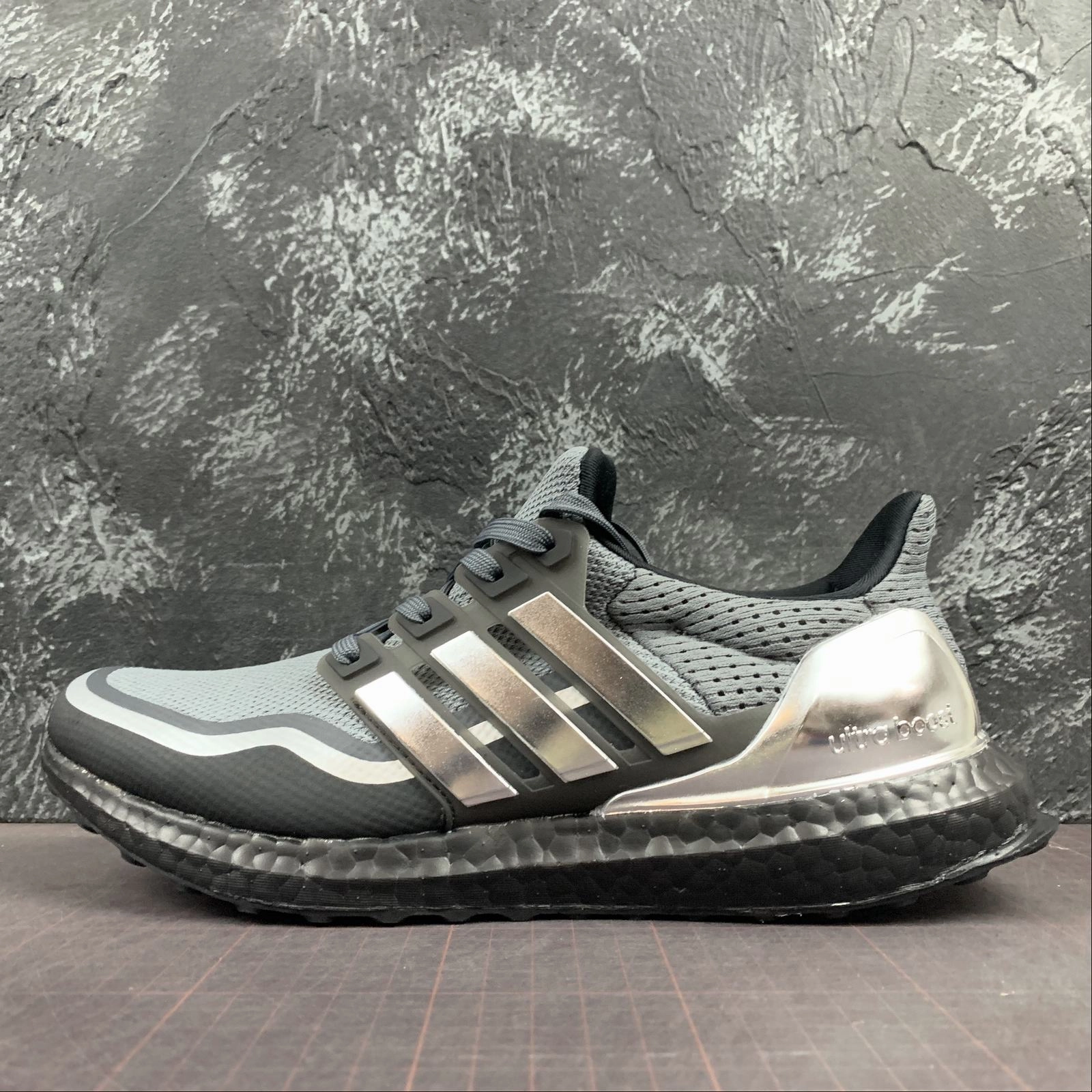 Adidas UltraBoost 2.0 Grey Silver Slip On Impact Resistant Midsole