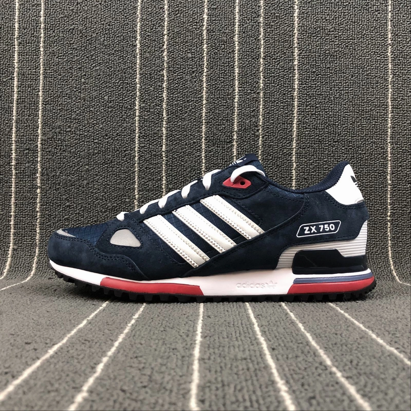 ballistic - nylon - upper shoes award - ceremony running gear Adidas ZX750 Deep Blue Cloud White Red V20873