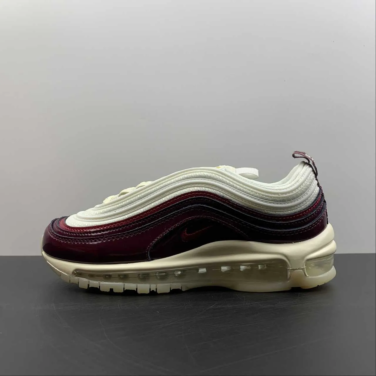 ventilated upper shoes Air Max 97 Dark Beetroot Coconut Milk DQ8582-600