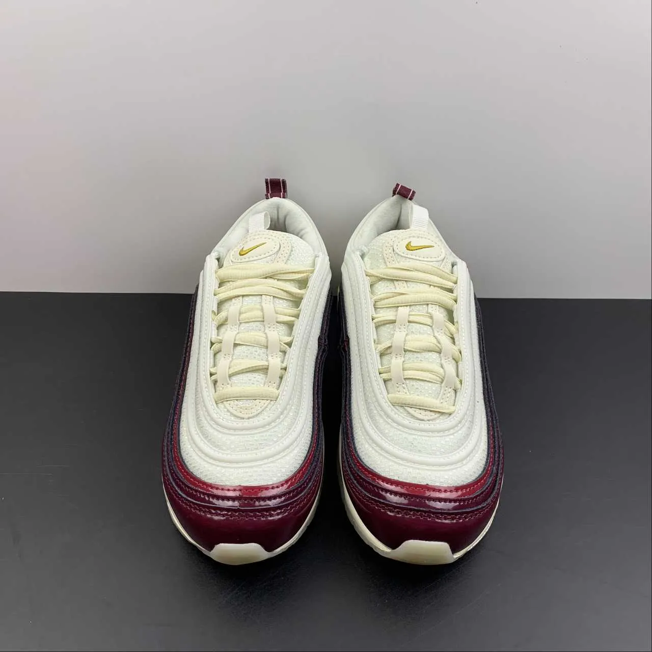 Air Max 97 Dark Beetroot Coconut Milk DQ8582-600 soccer - field running shoes Toe - Protection