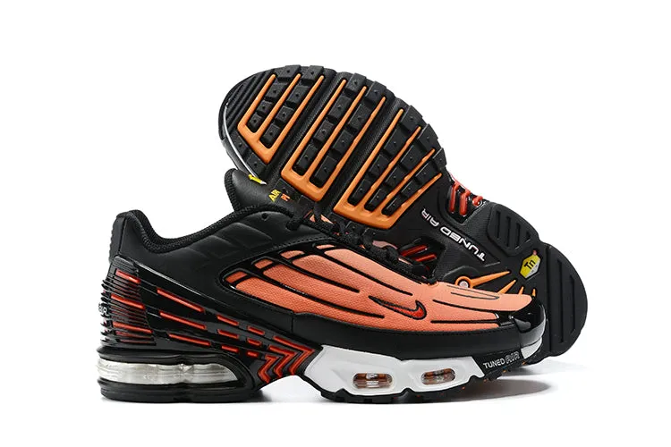 hiking running shoes running in a tundra area Air Max Plus 3 Black Pimento CD7005-001