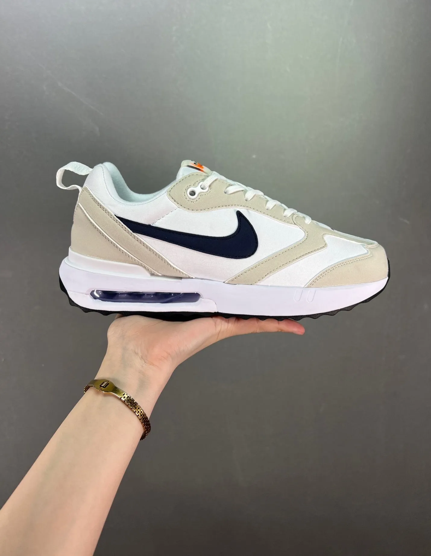 Air Max Dawn White Midnight Navy Light Bone DH5131-100 weekend