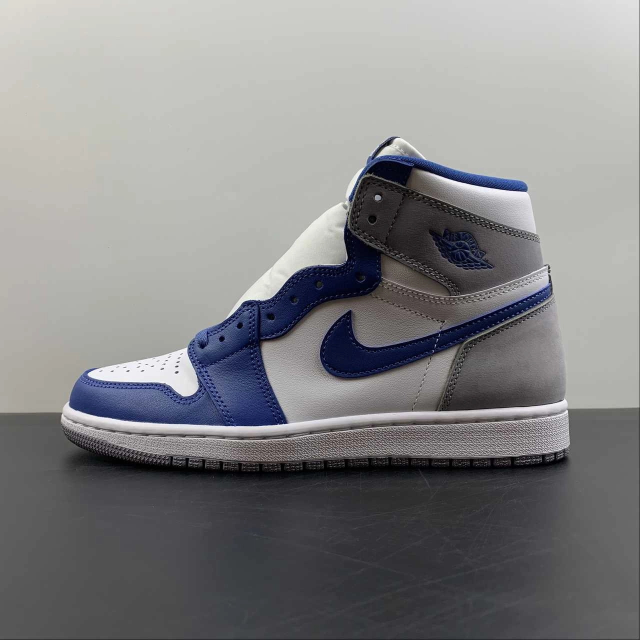 Air Jordan 1 Retro High OG Sail Military Blue-Black (2022) SoftInterior Signature grip