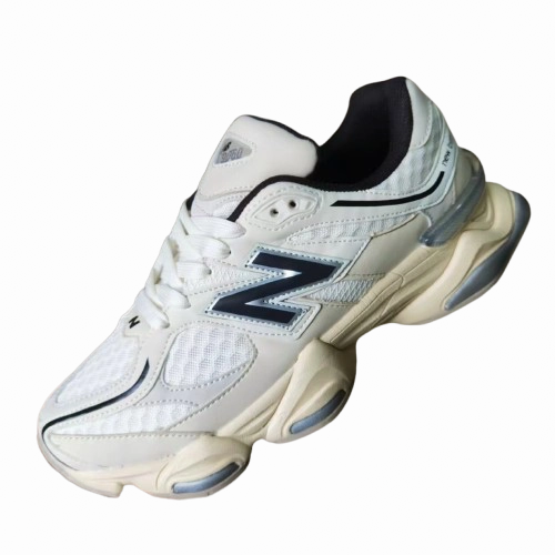 New Balance 9060 Distinctive durability Sturdy materials