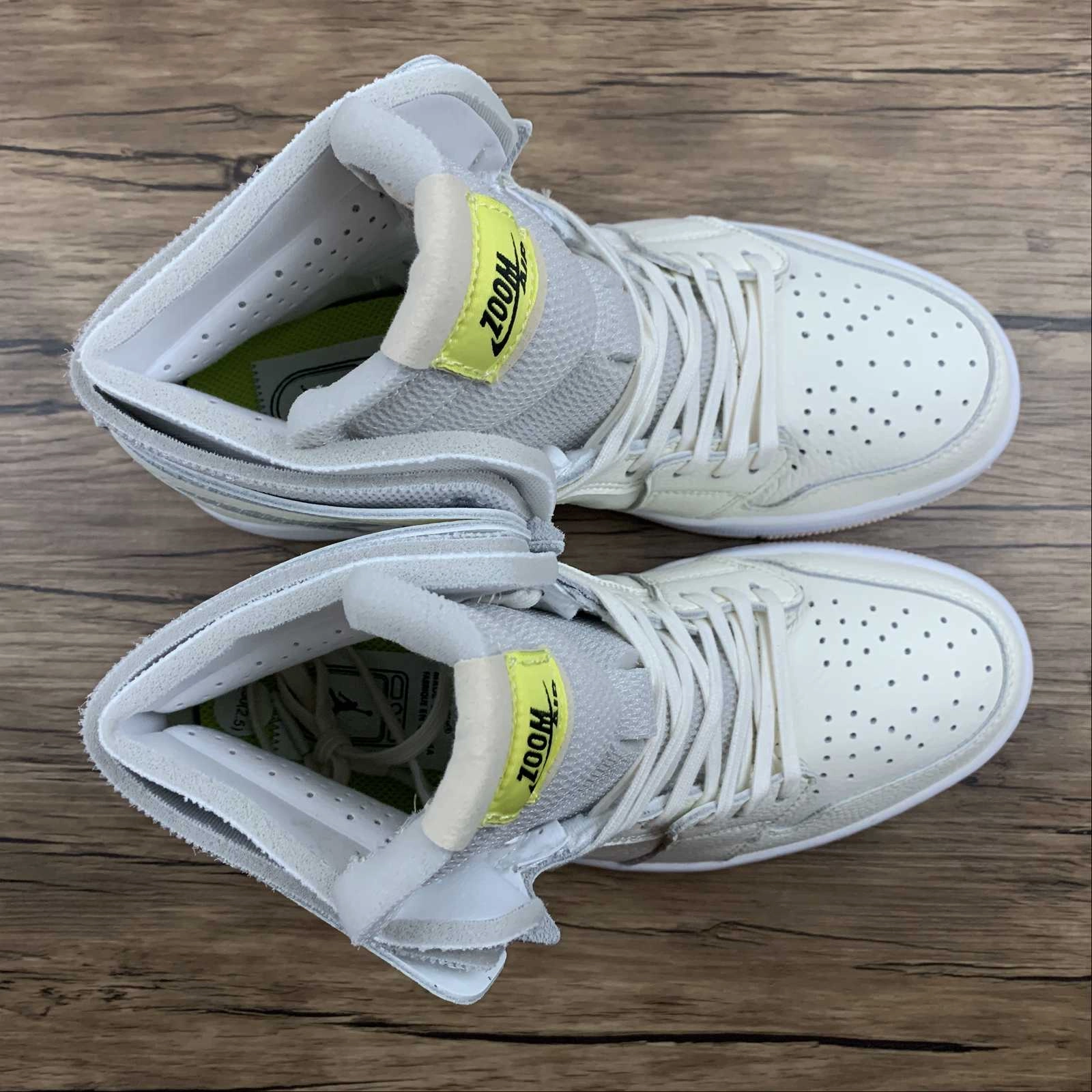 High   Top No-Slip Grip Air Jordan 1 High Zoom Comfort Pearl White Light Voltage Yellow CT0979-107