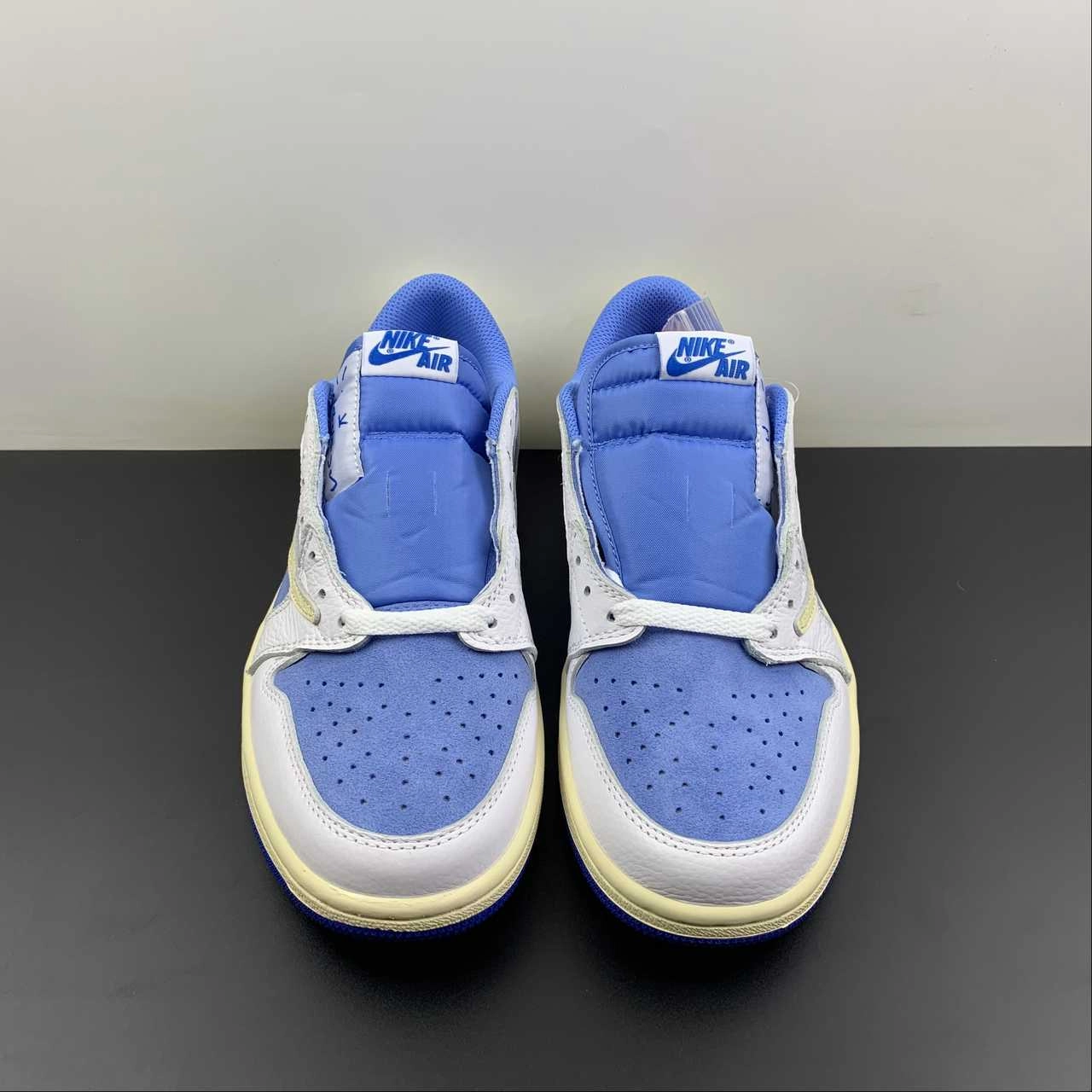 Travis Scott x Air Jordan 1 Low OG North Carolina Blue DM7866-134 Tread Pattern