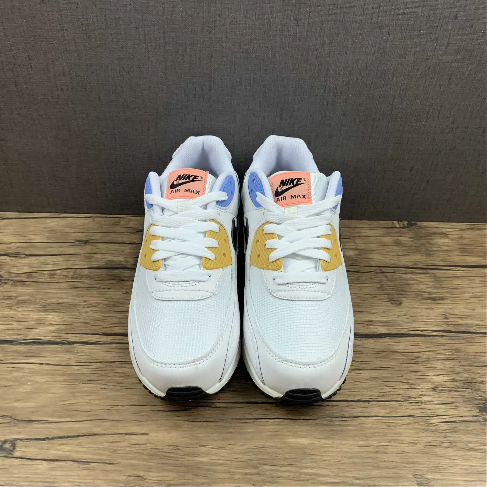 Air Max 90 White Black Pure Platinum Solar Flare CZ3950-100 running in a savannah area shoes motion - control shoes