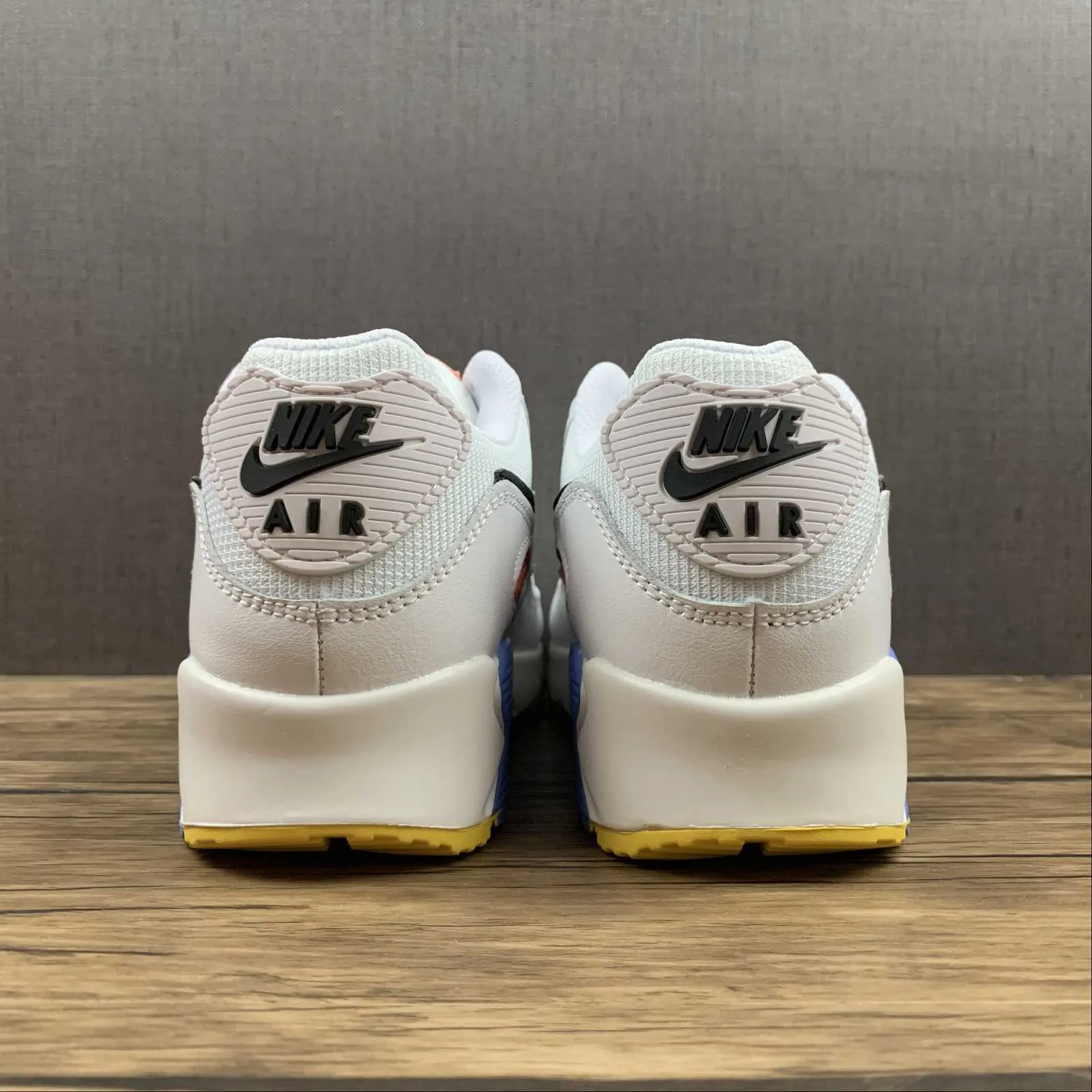 Air Max 90 White Black Pure Platinum Solar Flare CZ3950-100 narrow - fit