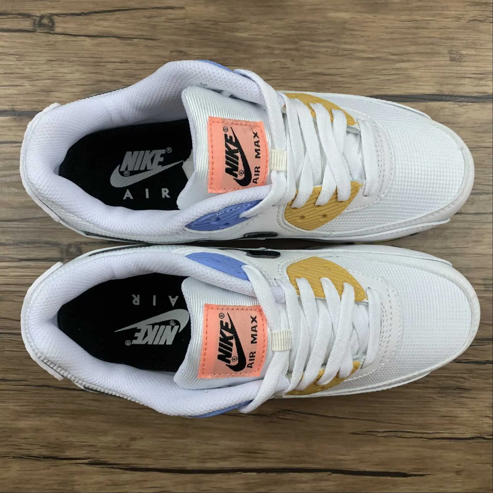 anti - skid shoes Air Max 90 White Black Pure Platinum Solar Flare CZ3950-100