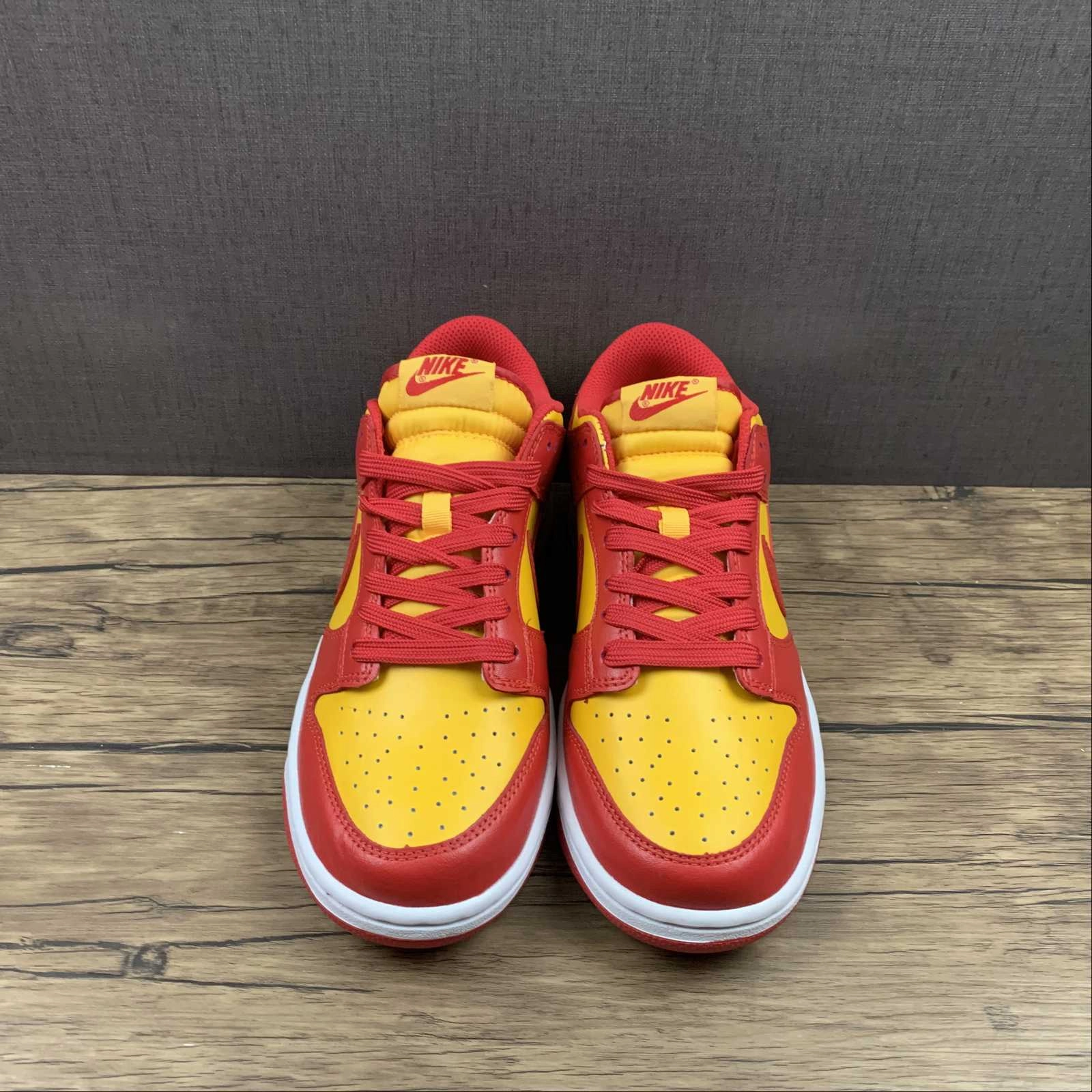 Customizable Fit Mechanism SB Dunk Low Midas Gold Tough Red White DD1391-701