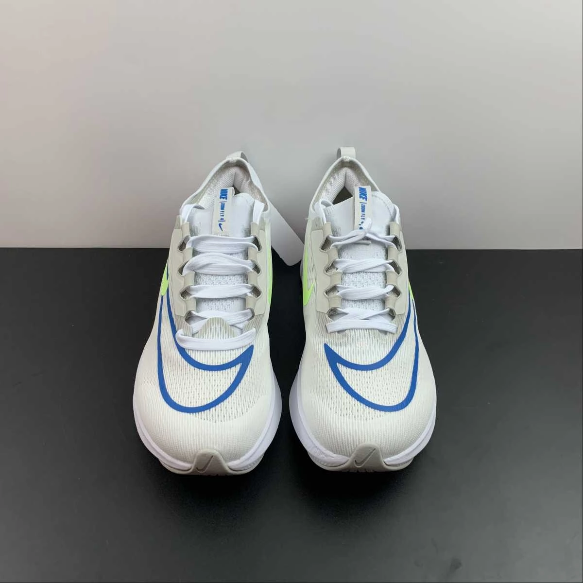 Anatomical Build Zoom Fly 4 Summit White imperial Blue-Lime Glow CT2392-100