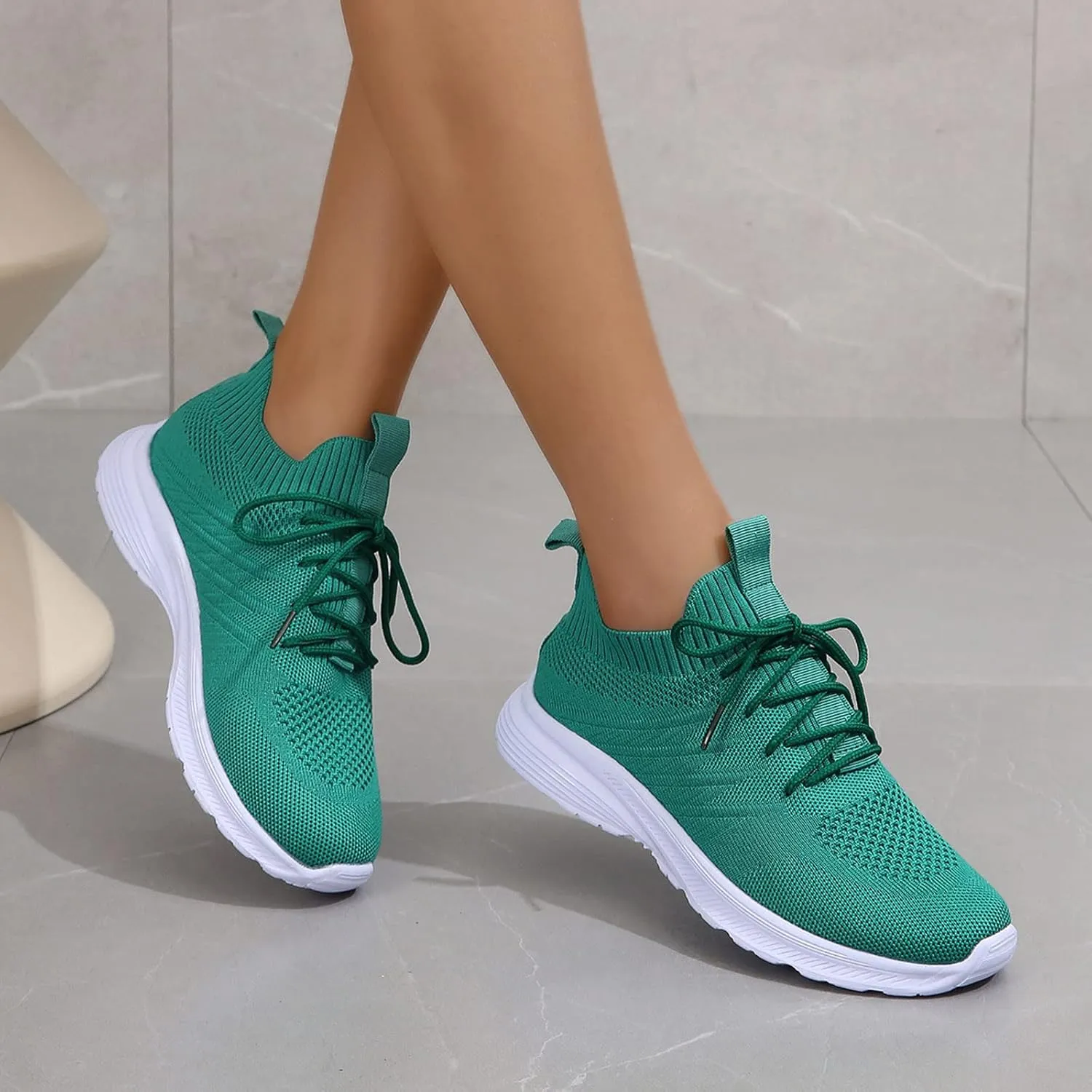 Ladies Fashion Solid Color Breathable Mesh Flat Bottomed Ccasual Sports Shoes Women Medium