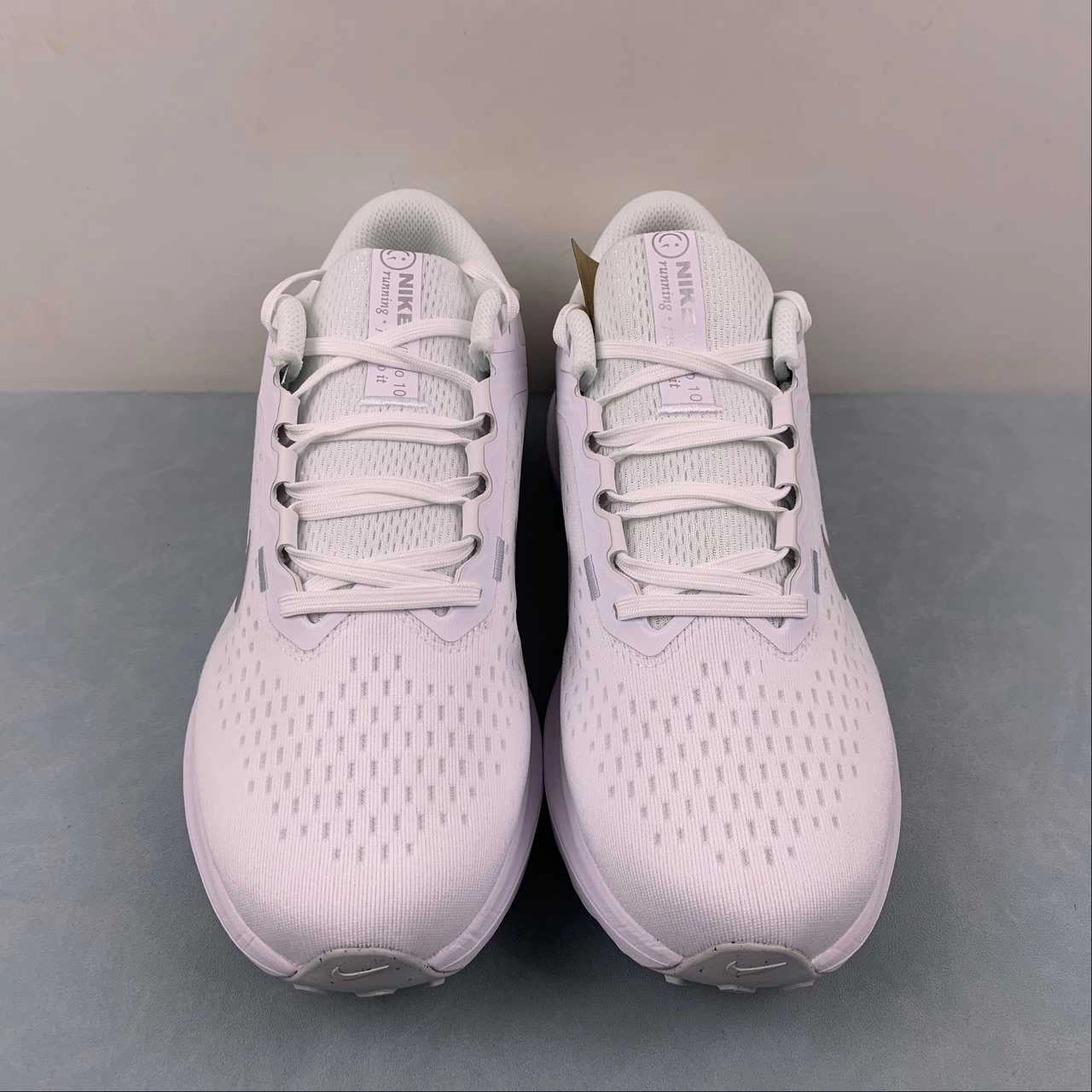 Cushioned collars reduce rubbing on the ankle area Arch support Air Winflo 10 White Wolf Grey DV4022-102