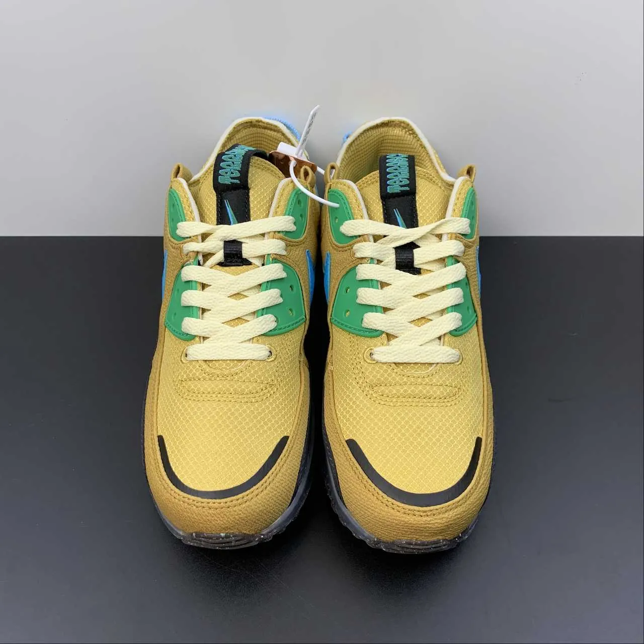 Air Max 90 Terrascape Wheat Gold Blue Lightning Stadium Green DQ3987-700 low - altitude running shoes