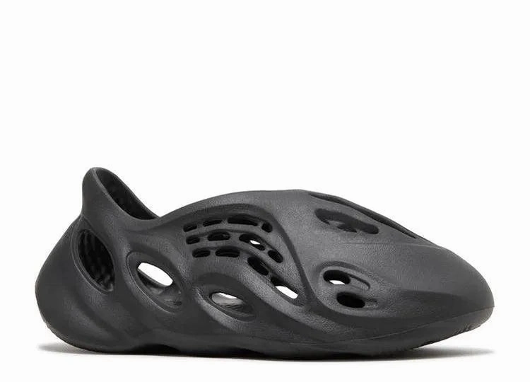 Vintage Cool Lifestyle Pick Yeezy Foam RNNR Onyx